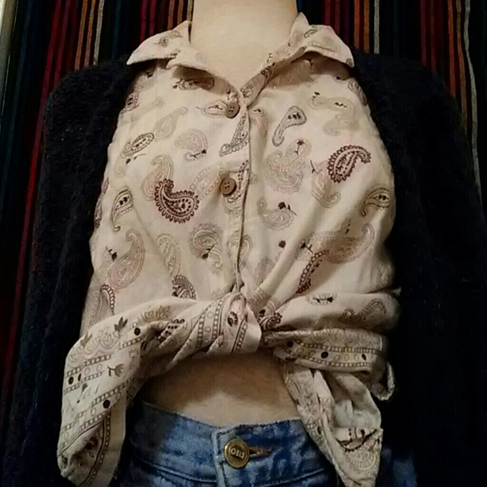 Erika & Co Women Paisley Collar Shirt